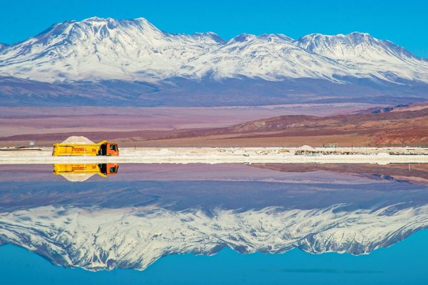 <p>Albemarle afirma que en 2023 aumentará aporte al fisco por litio y mira otros salares además de Atacama</p>