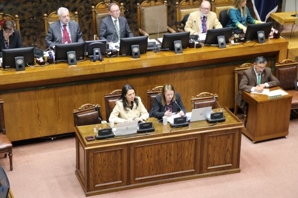 <p>Sala del Senado aprobó informe de Comisión Mixta y despachó a ley proyecto que moderniza sistema de compras públicas</p>