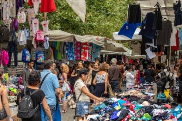 La confianza económica en la zona euro vuelve a caer mientras el BCE medita su próximo paso