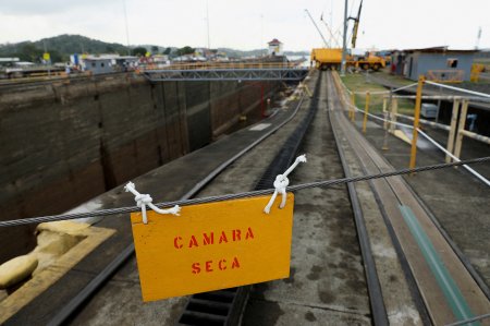 Exportaciones peruanas se verían afectadas por bajo nivel de agua en Canal de Panamá