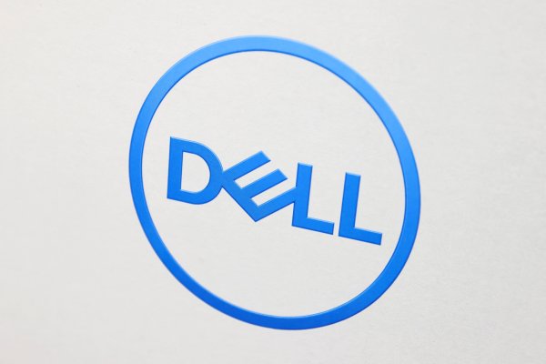 Dell se sube también al carro de la Inteligencia Artificial y eleva sus proyecciones de resultados para el año