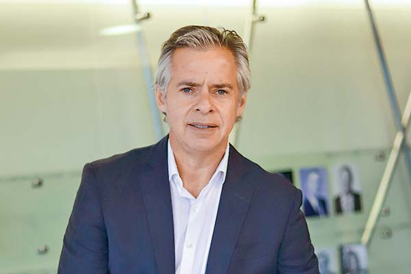 Cristián Piera, gerente general de Clínica Alemana: “Si no existe un consenso en relación a la ley corta, es altamente probable que una o varias isapres caigan”