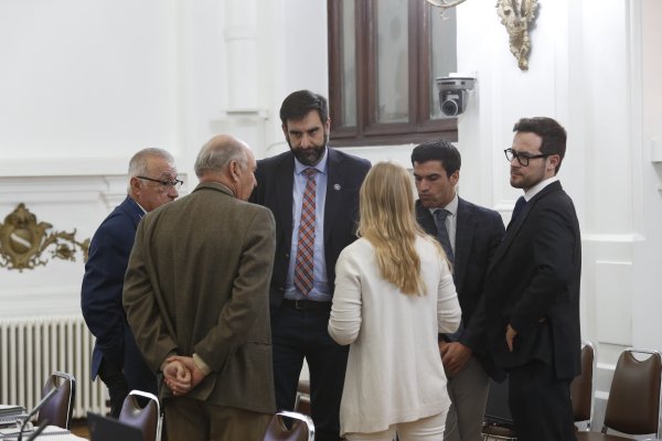 Chile Vamos se cuadra con republicanos y dan luz verde a enmienda que exime del pago de contribuciones a la vivienda principal