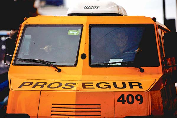 Una bolsa con muchos billetes: millonario hurto en la casa matriz de Prosegur