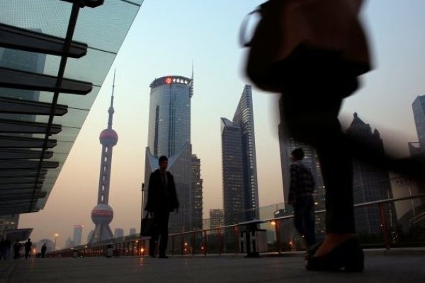 China impulsa el mercado inmobiliario y el apoyo al yuan