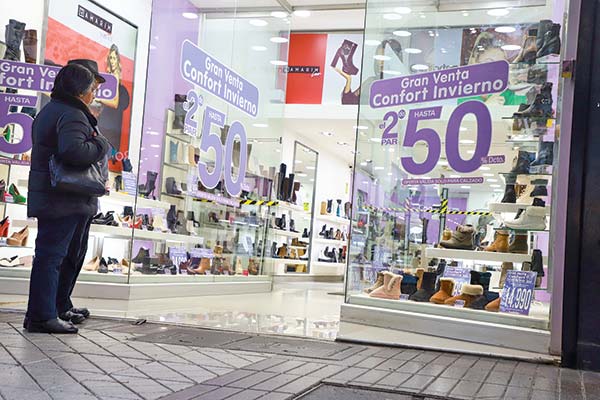 Creación de empresas nuevas cae en junio y también disminuyen las que declaran ventas