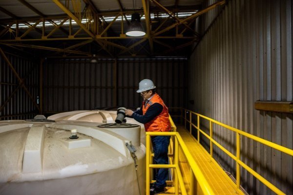 Summit Nanotech busca US$150 millones para impulsar una nueva forma de extraer litio y conversa con posibles socios en Chile