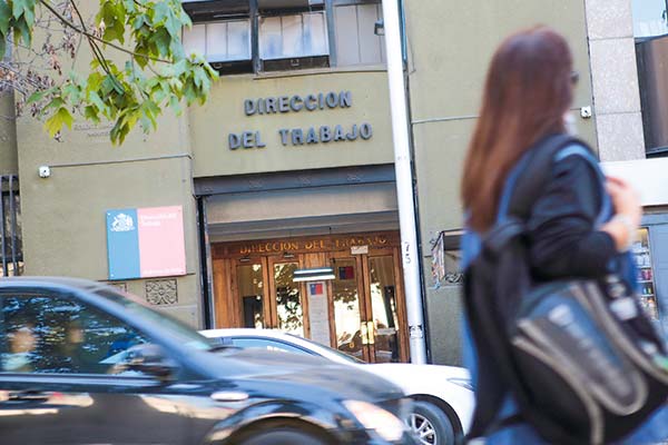 Dirección del Trabajo interviene departamento desde donde emanó polémico pronunciamiento por teletrabajo