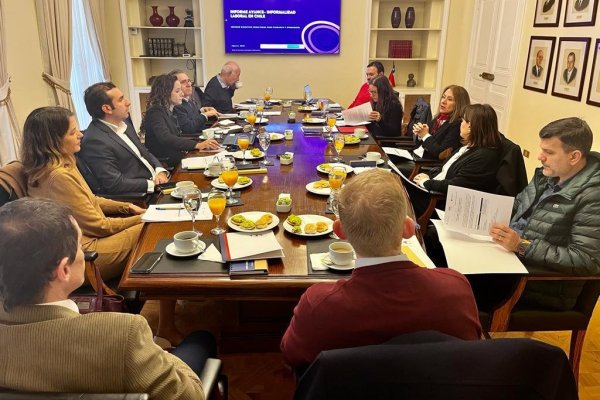 <p>La CPC, la Asech y la Asociación de AFP crean mesa para enfrentar la informalidad laboral</p>