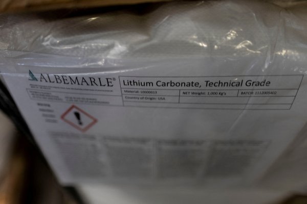 Albemarle recibirá millonaria subvención del Pentágono para aumentar la producción de litio en EEUU