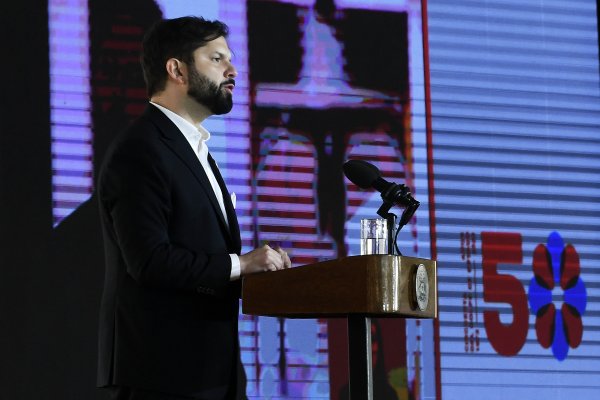 Tenso clima en el Congreso por conmemoración del golpe de Estado pone en mayor peligro las reformas del Gobierno