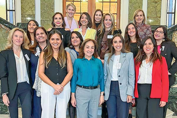 <p>Parte de las mujeres que participaron en el Círculo de Mujeres que organizó el gremio y que dio pie a la comisión.</p>