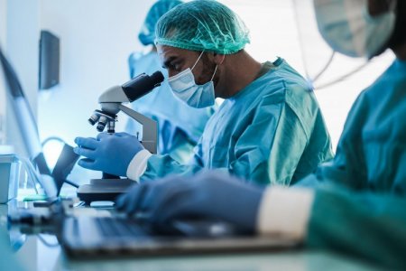 Red de laboratorios de salud en Chile lidera la industria en realización de exámenes sin gastar agua