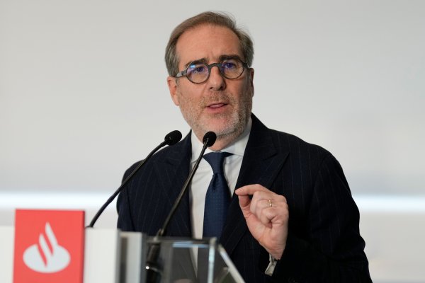 Santander está planeando una importante revisión de su estructura
