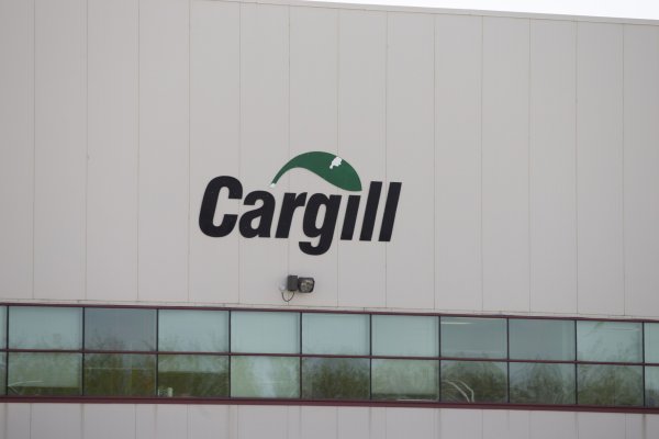 Ganancias anuales de trader de materias primas Cargill caen 43% desde anterior máximo histórico