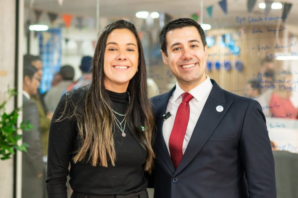<p>Xania Pantoja y Ernesto Erdmann, cofundadores de ZeroQ.</p>