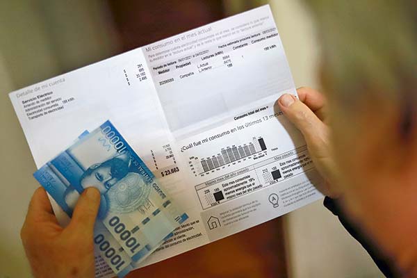 Plataforma Energía alerta por sucesivas alzas que impactarán las cuentas de energía de clientes de mayor consumo