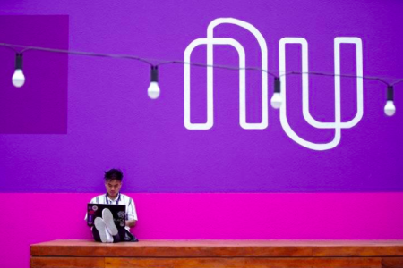 Nubank anunció que espera a ofrecer al final de año cuentas de ahorro en Colombia