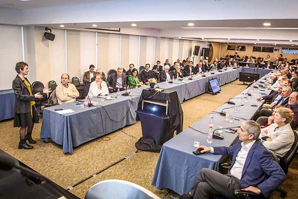 <p>Usurpaciones y seguridad se tomaron cita Sofofa-Tohá</p>