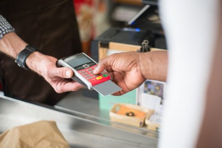 Tasa de interés real de Colombia es de las más bajas de la región y está por debajo de Perú