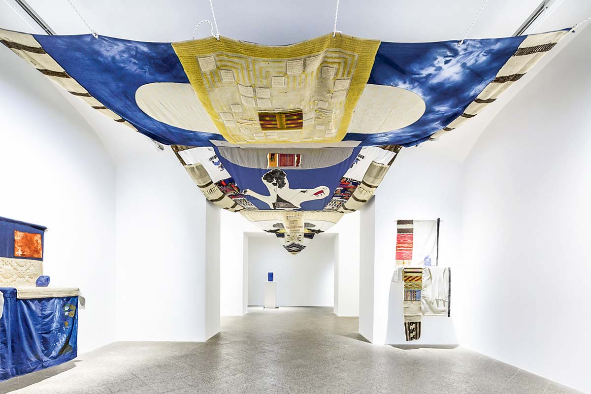 <p>La primera Bienal en Chile que visibiliza y resalta el arte textil</p>