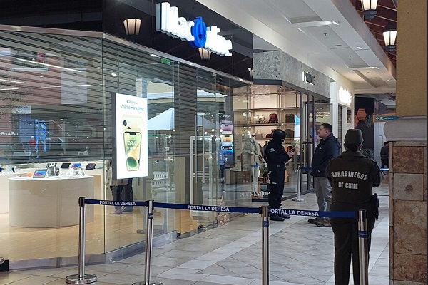<p>La desconocida disputa de Cencosud Shopping y dos aseguradoras tras millonario robo en Portal La Dehesa</p>