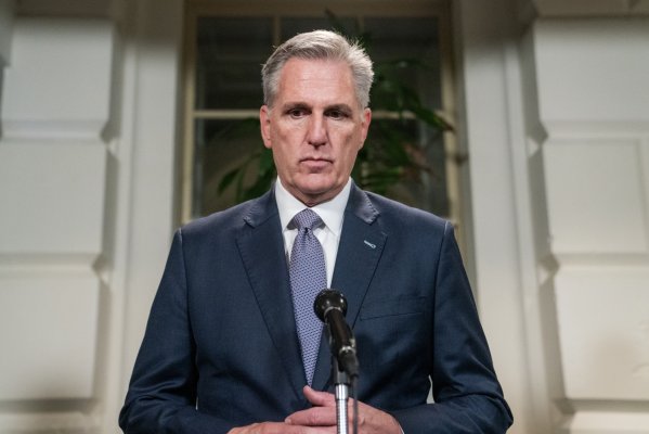 Crece polarización en EEUU: por primera vez en la historia fue destituido el presidente de la Cámara de Representantes