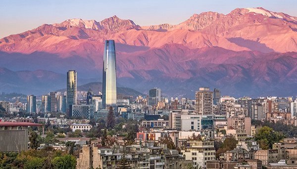 Banco Mundial mantiene proyección de que la economía chilena caerá 0,4% este año