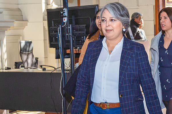 Pensiones: Gobierno mantiene en suspenso fecha de indicaciones y lo supedita a un acuerdo político
