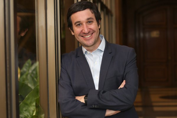 Guillermo Ramírez (UDI) le desea “éxito al Presidente Boric en su gira y logre atraer inversión desde China"