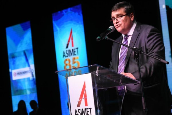 <p>Presidente de Asimet, Fernando García: “Estamos en una situación laboral crítica y las últimas medidas adoptadas encarecen la contratación”</p>