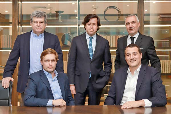 Molina Ríos y Ovalle Bulnes anuncian fusión con miras a formar la principal oficina de abogados en litigios, arbitrajes y proyectos
