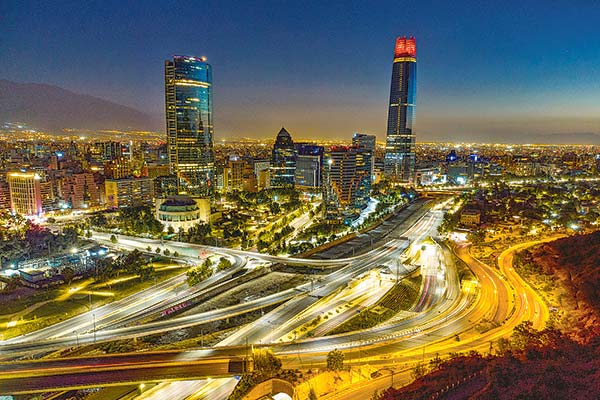El mal Imacec arrastró las proyecciones: son más los actores del mercado que ven una caída del PIB chileno este año
