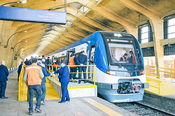 EFE descarta conflictos de libre competencia en última lictación de trenes y se opone a entregar contratos a la CAF