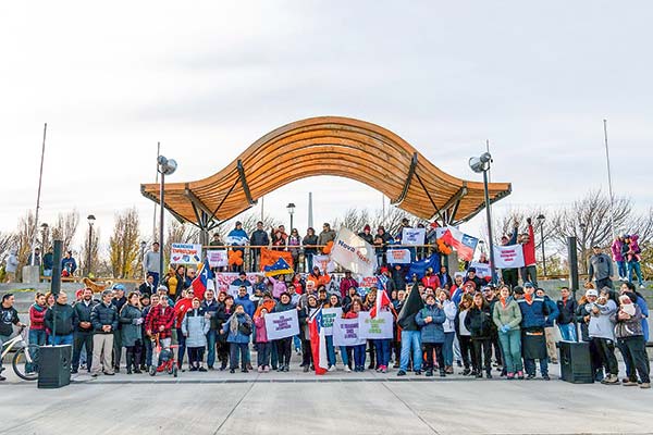 Sindicatos de Nova Austral se movilizan por reorganización de la salmonera y envían cartas al embajador noruego