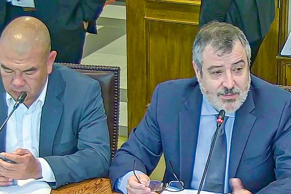 Reforma de salud: autoridades retoman ofensiva, pero senadores cuestionan avance y falta de definiciones