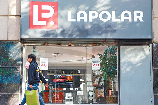 Gerente general de La Polar renuncia en medio de proceso para aprobar fusión con Abcdin