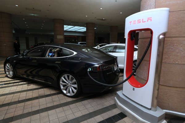 <p>Las ganancias de Tesla decepcionan por menor dinamismo en las entregas de vehículos</p>
