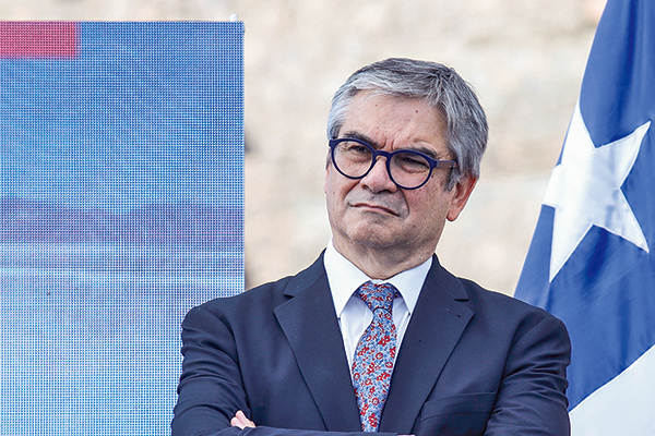 <p>Marcel clama por acuerdo fiscal tras rebaja de S&P a perspectiva de Chile: “Por favor, parlamentarios, dirigentes políticos, escuchen estos informes”</p>