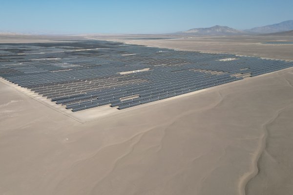 FNE aprueba venta de activos fotovoltaicos de Enel Chile a Sonnedix que involucra US$ 550 millones