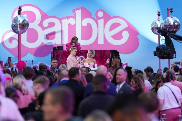 <p>Resultados de Mattel superan expectativas impulsados por Barbie, pero mantiene proyecciones por debilidad de la industria</p>
