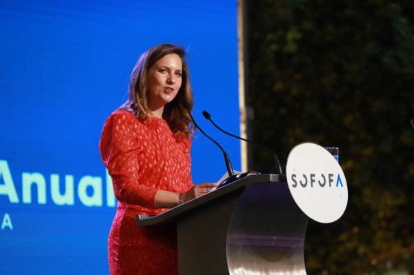 <p>Presidenta de Sofofa llama a recuperar las confianzas y a poner el crecimiento en el centro de la agenda</p>