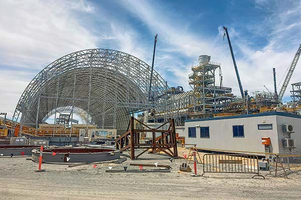<p>SQM potencia litio en Australia: compra Azure en US$ 900 millones, planea expansión de Mount Holland y tiene nueve proyectos activos</p>