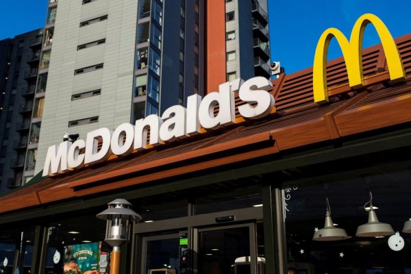 <p>McDonald's supera estimaciones de ventas y ganancias impulsado por aumentos de precios</p>