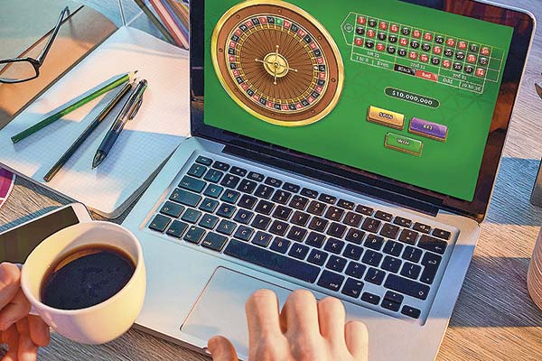 <p>Ministerio Público archiva las querellas de casinos y la Polla Chilena contra casas de apuestas online</p>