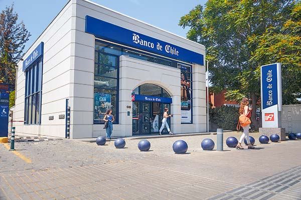 <p>Banco de Chile: “Esperamos recuperar el impulso del crecimiento de las colocaciones, si se disipa la incertidumbre”</p>