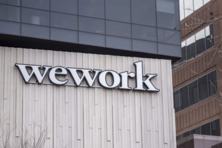 Tras una vertiginosa historia de auge y caída, WeWork finalmente habría decidido acogerse a la Ley de Quiebras, asegura WSJ