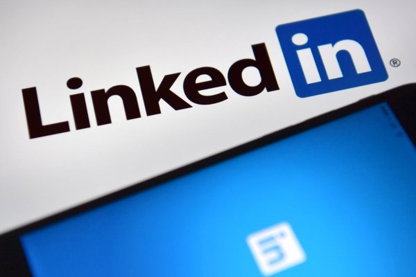 LinkedIn alcanza mil millones de miembros y añade funciones de Inteligencia Artificial para los usuarios