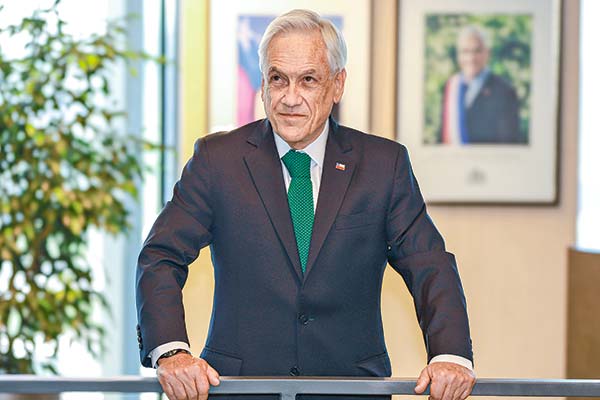 La última entrevista del exmandatario con DF: “A la luz de lo que vivimos el 18-O, debimos acelerar mucho más la agenda social”