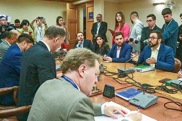 Crispi reconoce ante comisión investigadora que supo del caso Democracia Viva nueve días antes de que se hiciera público